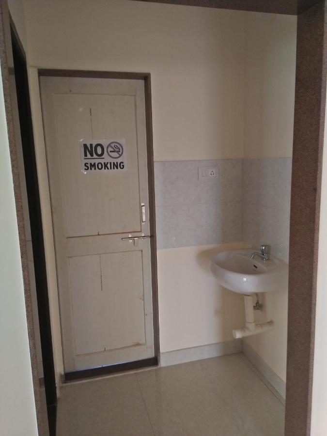 Sai Leela Guest House Даболим Екстериор снимка
